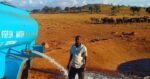 Lucru incredibil pe care îl face acest fermier din Kenia: este un exemplu demn de urmat !