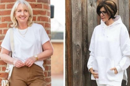 TOP 5 articole vestimentare care vor întineri orice doamnă după 50 de ani: trebuie să le ai în garderoba ta !