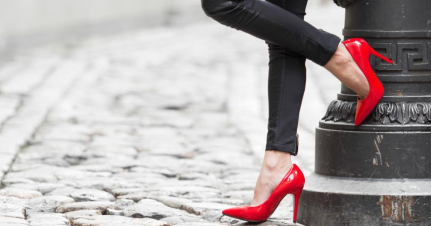 5 sfaturi care te vor ajuta să mergi mai ușor pe tocuri: pregătește-te să mergi ca un adevărat model pe podium