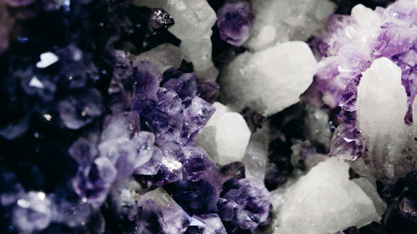 Acesta este cel mai rar mineral de pe Pământ, din care există un singur exemplar