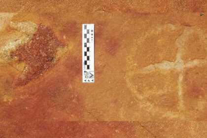 Desene preistorice descoperite alături de urme de dinozaur vechi de 145 de milioane de ani. Ce înseamnă acest lucru