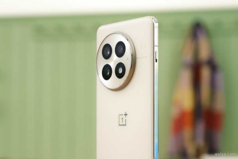 One Plus 13 Recenzie: „Smartphone -ul” Android